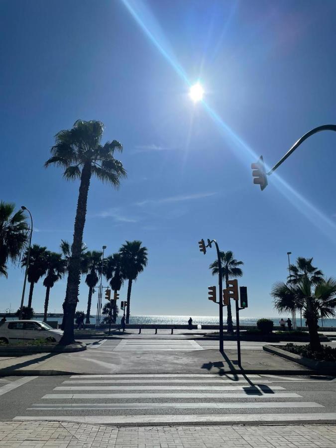 Holidays2Malaga Tomas De Echeverria 150 Mts To Beach & High Speed Wifi & Parkingアパートメント エクステリア 写真