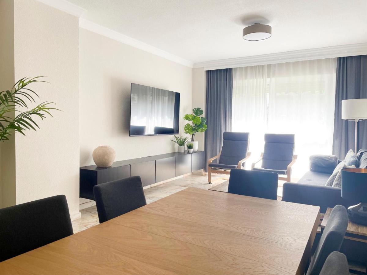 Holidays2Malaga Tomas De Echeverria 150 Mts To Beach & High Speed Wifi & Parkingアパートメント エクステリア 写真