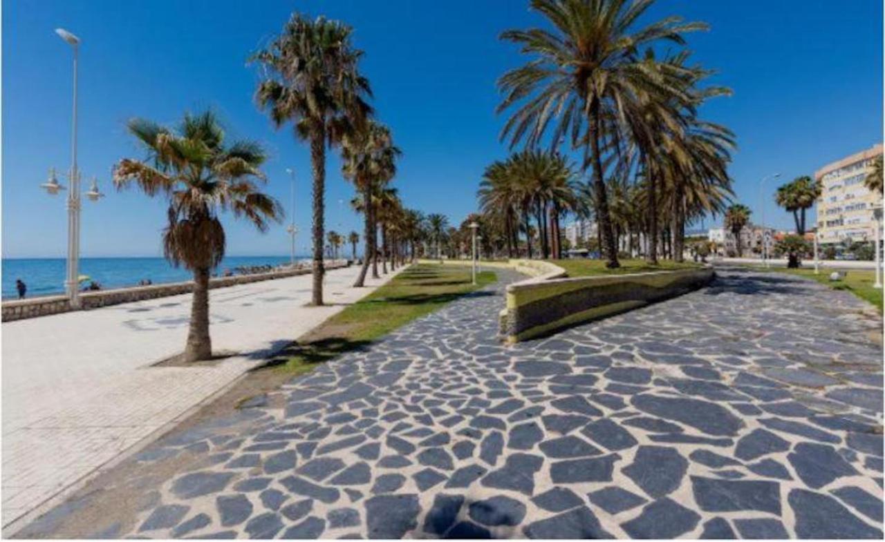Holidays2Malaga Tomas De Echeverria 150 Mts To Beach & High Speed Wifi & Parkingアパートメント エクステリア 写真